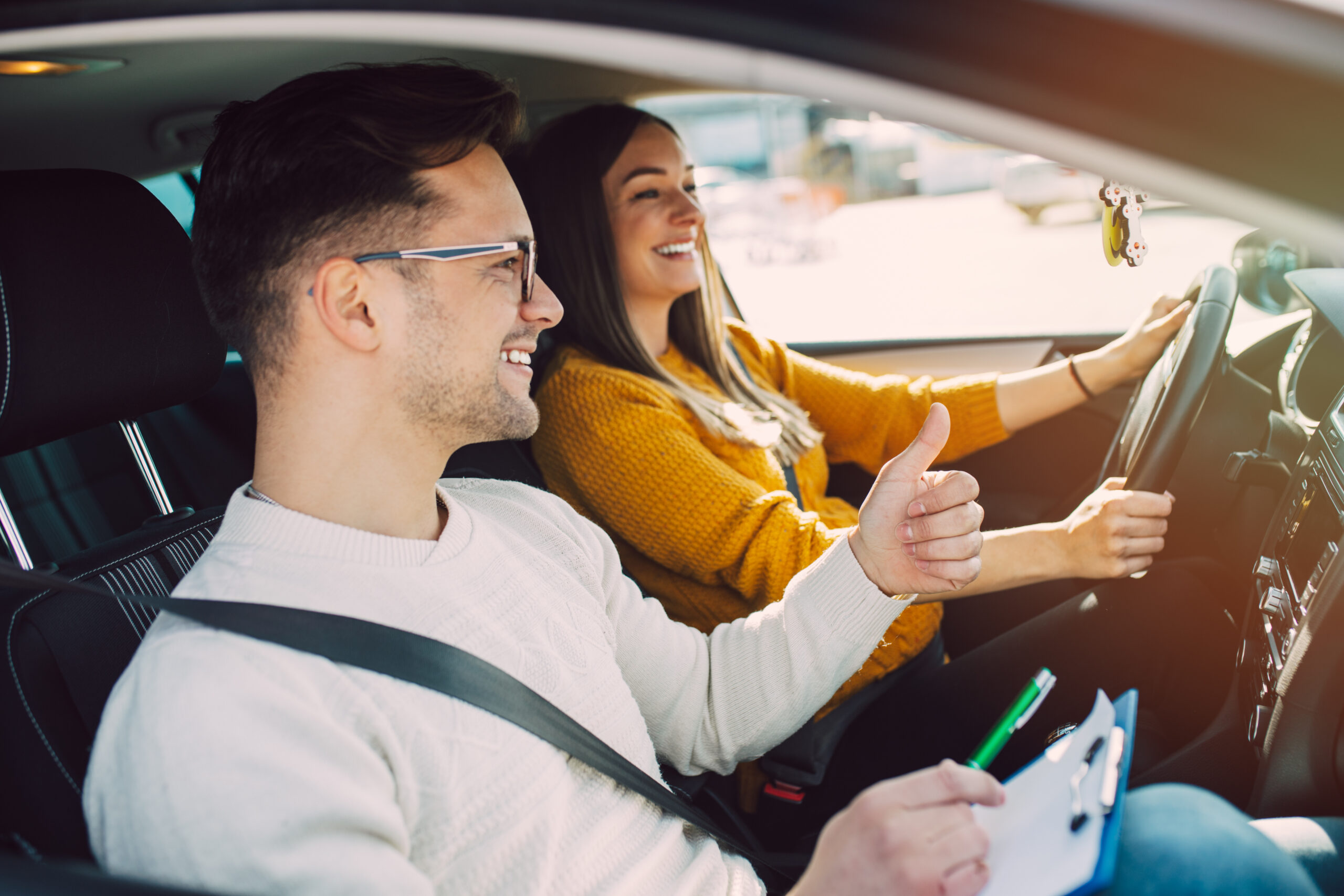 Private Driving Lessons vs. Driving School: Which One Is Worth Your Money?